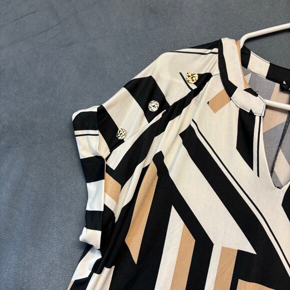 AUW Plus Size 1X Geometric Print Stretch Blouse Gold Button Shoulder Busines - Picture 4 of 9